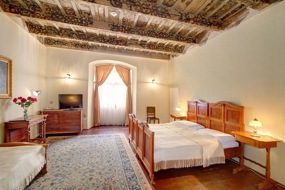 Bishop's House 4* Praha