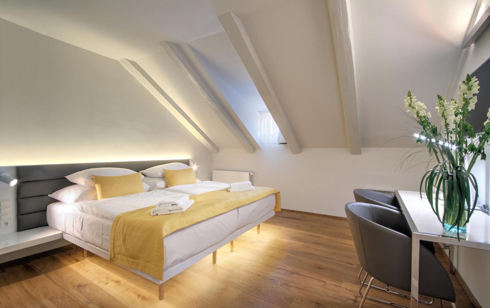 Bishop's House 4* Praha